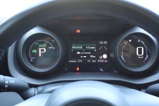 Toyota Yaris 2021 1.5 HYBRID STYLE-thumb-17