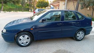 Volkswagen Polo 2000 CLASSIC 1.4 !!!-thumb-3