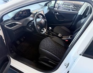 Peugeot 2008 2019 1.2 PureTech 131Hps Signature KLIMA-thumb-7