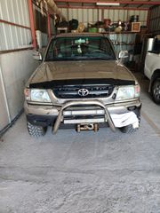 Toyota Hilux 2004