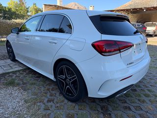 Mercedes-Benz A 180 2020 AMG LINE-thumb-4