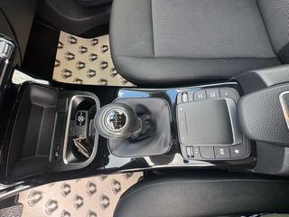 Mercedes-Benz A 160 2021-thumb-27