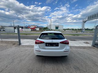 Mercedes-Benz A 160 2021-thumb-6