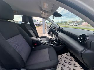 Mercedes-Benz A 160 2021-thumb-18