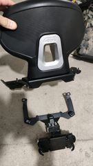 Πλάτη της Givi και βάση κινητου forza 350