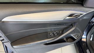 Bmw 530 2017 XDRIVE-thumb-8