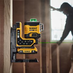 DEWALT Τηλεχειριζόμενο Λέιζερ 3×360° Πράσινης Γραμμής (DCLE34035D1)