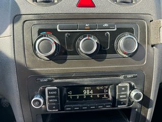 Volkswagen Caddy 2012-thumb-6