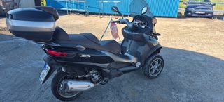 Piaggio MP3 300 LT 2015-thumb-6