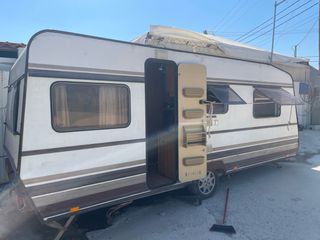 Dethleffs 1984 caravan-thumb-10