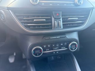Ford Focus 2022 1.5 TDCI 120HP S/S CONNECTED 
ΑΝΑΛΥΣΗ ΦΠΑ-thumb-16