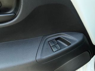 Toyota Yaris 2017 1.0 VVTI - 72hp - Euro 6-thumb-37