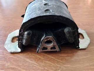 BAΣΗ ΜΗΧΑΝΗΣ **** OPEL KADETT D ****-thumb-1