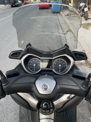 Yamaha XMAX 300 2019-thumb-6