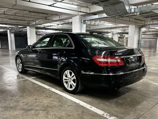 Mercedes-Benz E 200 2009 Avantgarde CGI-thumb-5