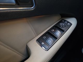 Mercedes-Benz E 200 2009 Avantgarde CGI-thumb-29