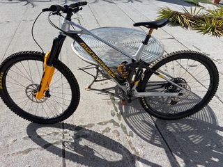 Downhill - Enduro - Trail Mondraker 2024 superfoxy carbon rr 2024