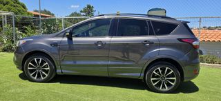 Ford Kuga 2017 1.5 Diesel ST Line-thumb-6