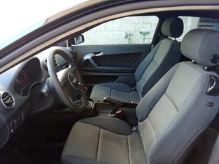 Audi A3 2005 1.6 FSI - 3D - CLIMA..!!!-thumb-8
