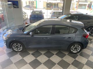 Ford Focus 2022-thumb-5