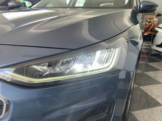 Ford Focus 2022-thumb-10
