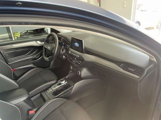 Ford Focus 2022-thumb-14