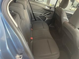 Ford Focus 2022-thumb-15