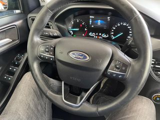 Ford Focus 2022-thumb-19