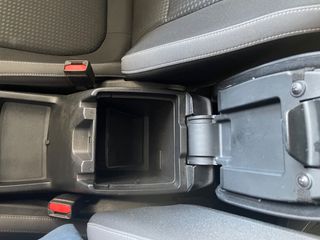 Ford Focus 2022-thumb-24