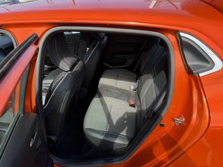 Renault Clio 2022 E-TECH HYBRID-thumb-9