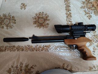 Πωλείται αεροβόλο πιστόλι pcp artemis pp800r