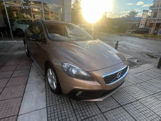 Volvo V40 2015-thumb-1