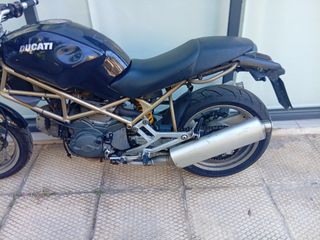 Ducati Monster 600 2000-thumb-8