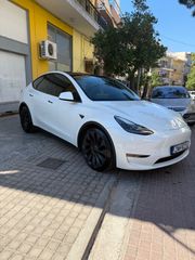 Tesla Model Y 2022 PERFORMANCE-thumb-1