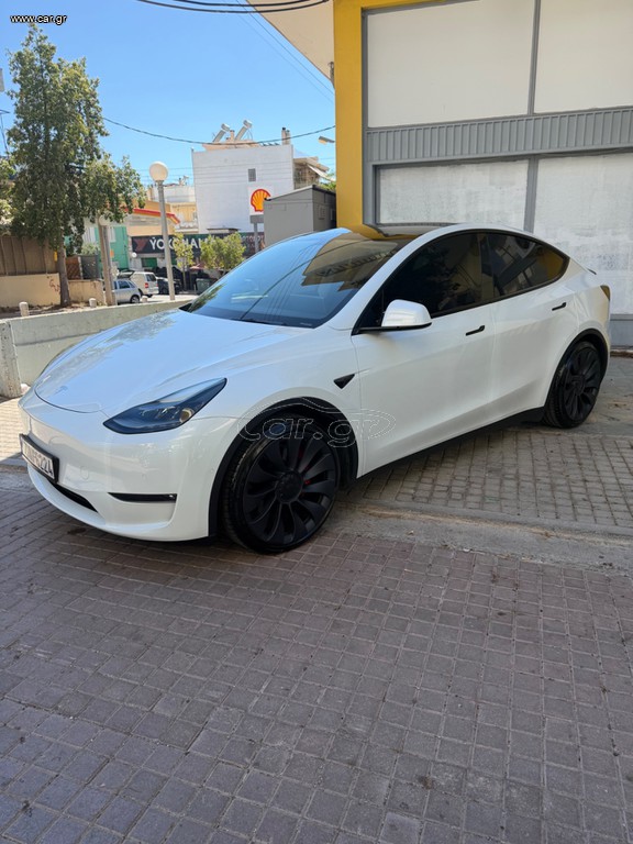 Tesla Model Y 2022 PERFORMANCE