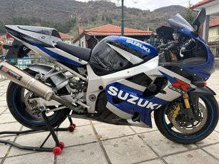 Suzuki GSX-R 1000 2002-thumb-1