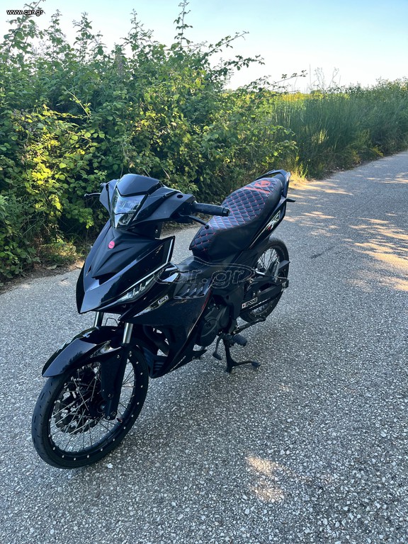 Malaguti Spectre GP 125 2024