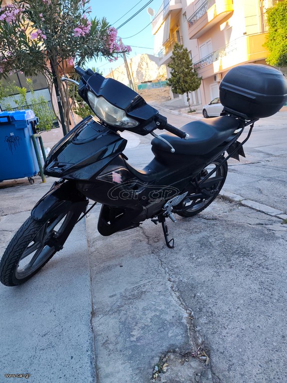 Modenas Dynamik 2004