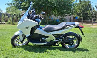 Honda Integra 700 2012-thumb-1