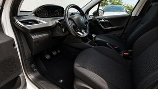 Peugeot 208 2018 1,6 BLUE-HDI STYLE-thumb-7