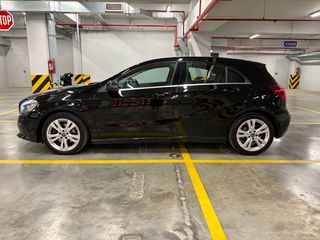 Mercedes-Benz A 180 2016 URBAN 1.6 TURBO-thumb-7