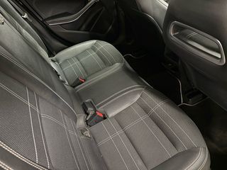 Mercedes-Benz A 180 2016 URBAN 1.6 TURBO-thumb-18