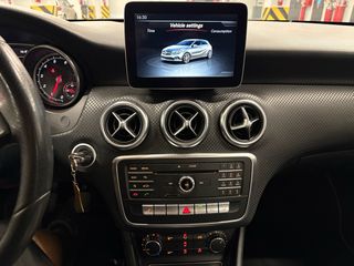 Mercedes-Benz A 180 2016 URBAN 1.6 TURBO-thumb-23