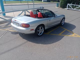 Mazda MX-5 1999-thumb-13
