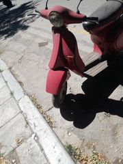Vespa 2000-thumb-1