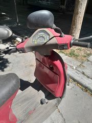 Vespa 2000-thumb-2