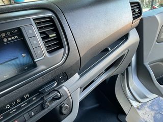 Κλούβα Toyota 2018 PROAS FULL EXTRA ΛΙΓΑ ΧΙΛΙΟΜ-thumb-12