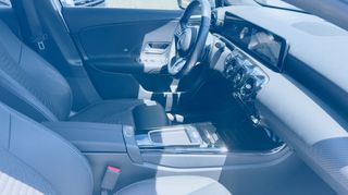 Mercedes-Benz A 180 2023 PROGRESSIVE 8G-DCT-thumb-20