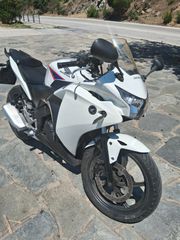 Honda CBR 125 2013-thumb-1