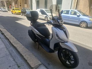 Piaggio Beverly 400 2021-thumb-1